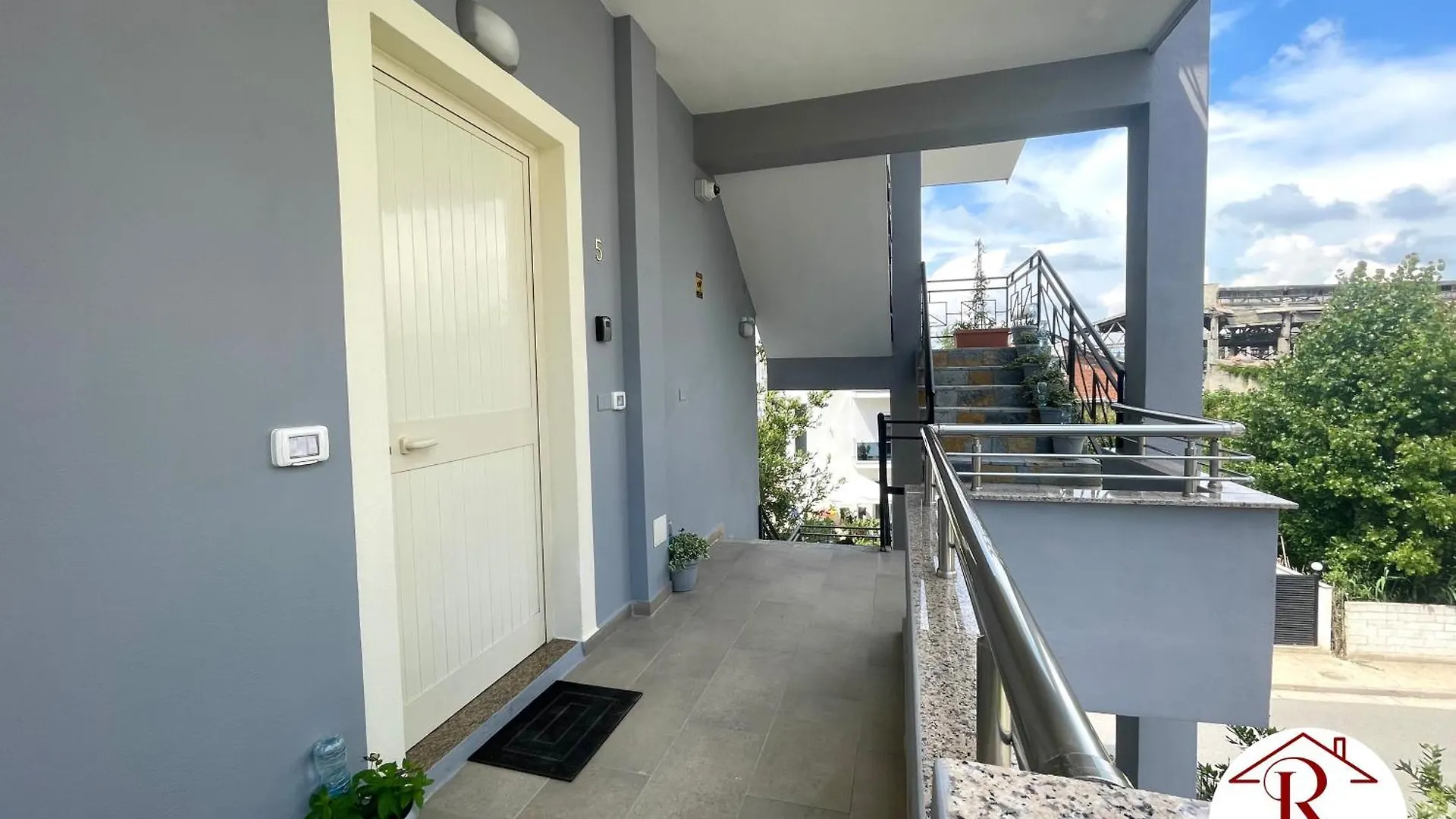 Beautiful And Spacious Apartment With 2 Bedrooms Durres 0*,